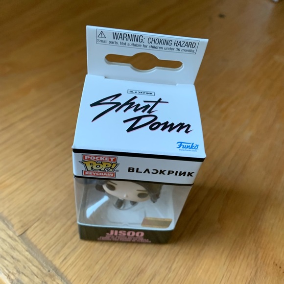 NIB Blackpink Jisoo Funko Pocket Pop! Key Chain - Picture 6 of 11